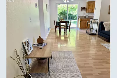 345 E Rosewood Ave, Eugene, OR 97404 - Photo 7