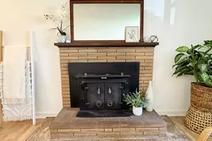 345 E Rosewood Ave, Eugene, OR 97404 - Photo 5