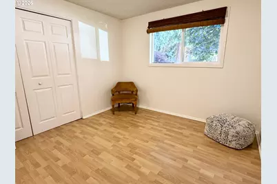345 E Rosewood Ave, Eugene, OR 97404 - Photo 17