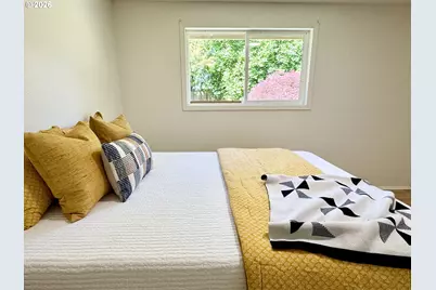 345 E Rosewood Ave, Eugene, OR 97404 - Photo 21