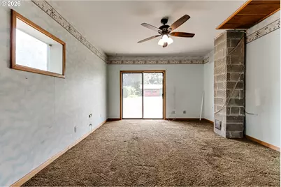 4076 North St, Springfield, OR 97478 - Photo 11