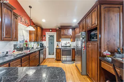 1907 W Duke Rd, Sutherlin, OR 97479 - Photo 11