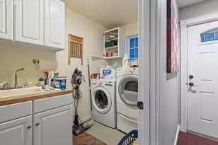 1907 W Duke Rd, Sutherlin, OR 97479 - Photo 23