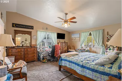 1907 W Duke Rd, Sutherlin, OR 97479 - Photo 15