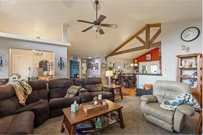 1907 W Duke Rd, Sutherlin, OR 97479 - Photo 7