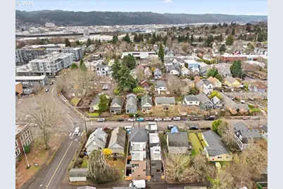 3530 N Borthwick Ave, Portland, OR 97227 - Photo 21