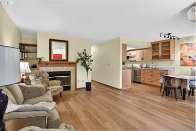 86 Kingsgate Rd #F105, Lake Oswego, OR 97035 - Photo 3