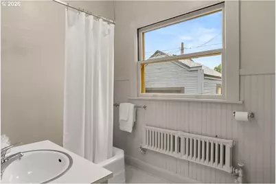1815 NE Wasco St, Portland, OR 97232 - Photo 19