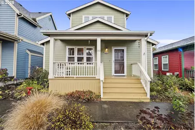 265 23rd St, Astoria, OR 97103 - Photo 3