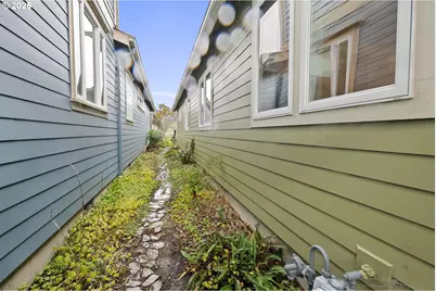 265 23rd St, Astoria, OR 97103 - Photo 31