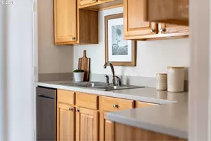 2438 NE Killingsworth St, Portland, OR 97211 - Photo 11