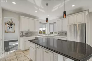 4907 NW Highpoint Dr, Camas, WA 98607 - Photo 11