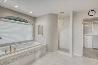 4907 NW Highpoint Dr, Camas, WA 98607 - Photo 25