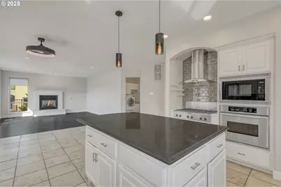 4907 NW Highpoint Dr, Camas, WA 98607 - Photo 13