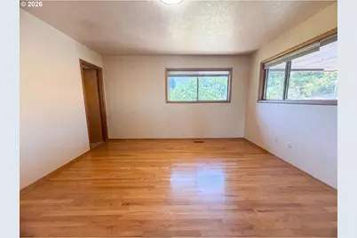 3311 NE 145th Ave, Portland, OR 97230 - Photo 5