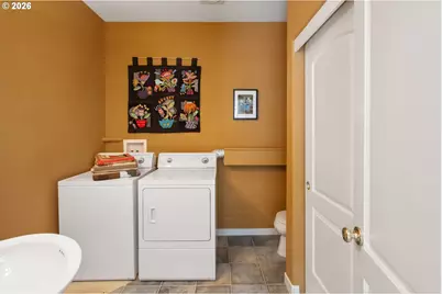 3016 SE Berkeley Pl, Portland, OR 97202 - Photo 37