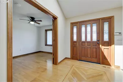2105 Bridle Way, West Linn, OR 97068 - Photo 3