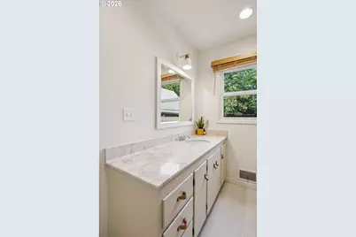 4315 NE 64th Ave, Portland, OR 97218 - Photo 29