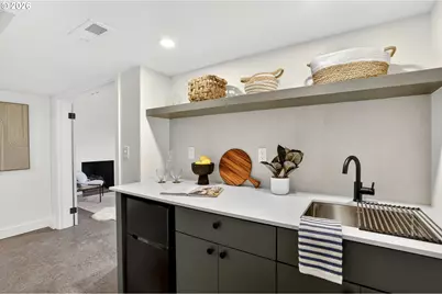 7618 SE Clay St, Portland, OR 97215 - Photo 33