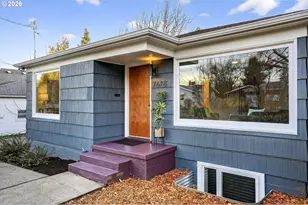 7618 SE Clay St, Portland, OR 97215 - Photo 5