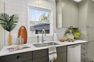 7618 SE Clay St, Portland, OR 97215 - Photo 21