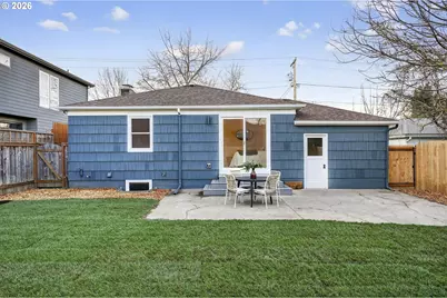 7618 SE Clay St, Portland, OR 97215 - Photo 47