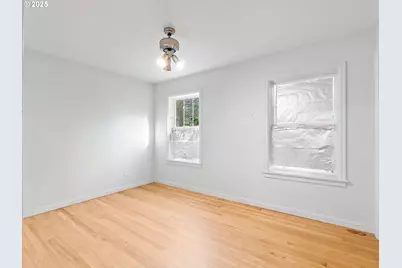 6525 N Montana Ave, Portland, OR 97217 - Photo 9