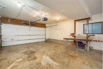 595 S 68th Pl, Springfield, OR 97478 - Photo 31