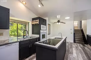 595 S 68th Pl, Springfield, OR 97478 - Photo 7