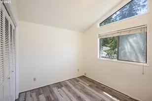 595 S 68th Pl, Springfield, OR 97478 - Photo 17