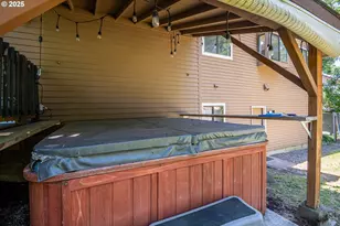 595 S 68th Pl, Springfield, OR 97478 - Photo 35