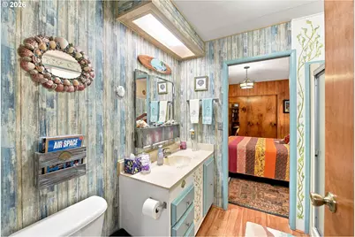 69686 McFarland Rd, North Bend, OR 97459 - Photo 19