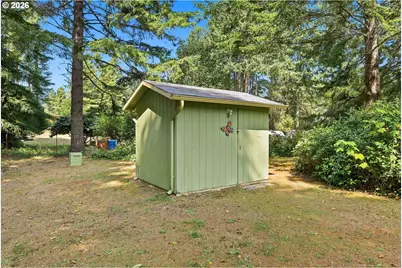 69686 McFarland Rd, North Bend, OR 97459 - Photo 27