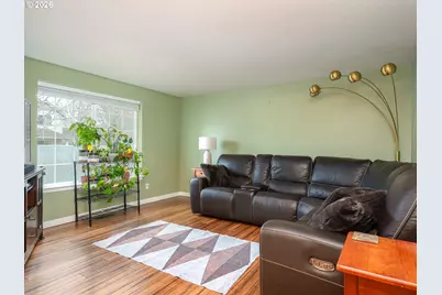 808 NW 14th Ave, Battle Ground, WA 98604 - Photo 3