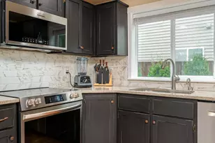 808 NW 14th Ave, Battle Ground, WA 98604 - Photo 11