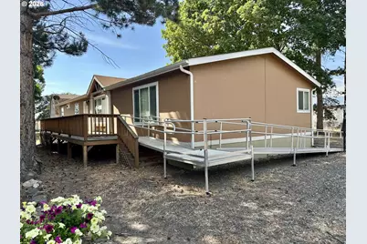 1809 26th St #38, La Grande, OR 97850 - Photo 1