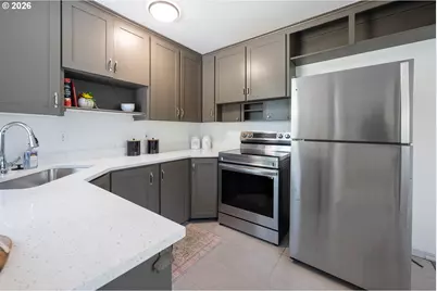 4536 SE 97th Ave, Portland, OR 97266 - Photo 9