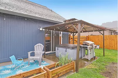 310 Pacific St, Columbia City, OR 97018 - Photo 29