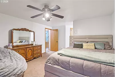 310 Pacific St, Columbia City, OR 97018 - Photo 15