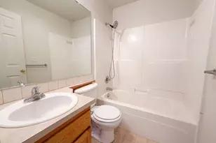 12103 SE Harold St, Portland, OR 97266 - Photo 7