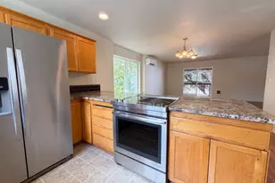 12103 SE Harold St, Portland, OR 97266 - Photo 15