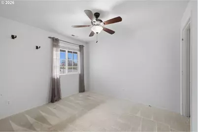 1121 Dahlia St, Woodburn, OR 97071 - Photo 13