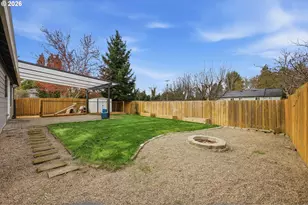1121 Dahlia St, Woodburn, OR 97071 - Photo 17