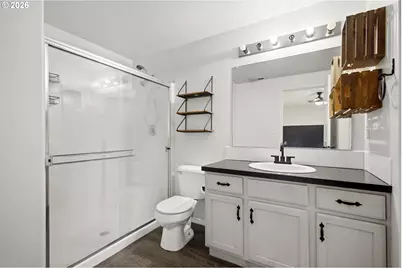 1121 Dahlia St, Woodburn, OR 97071 - Photo 9