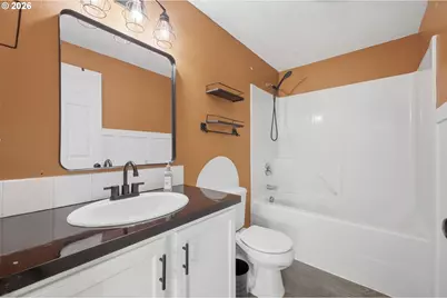 1121 Dahlia St, Woodburn, OR 97071 - Photo 15