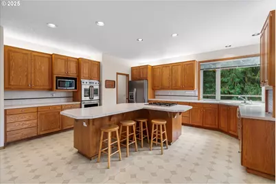 9325 NW Old Skyline Blvd, Portland, OR 97231 - Photo 9