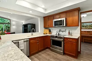 17410 Schalit Way, Lake Oswego, OR 97035 - Photo 9