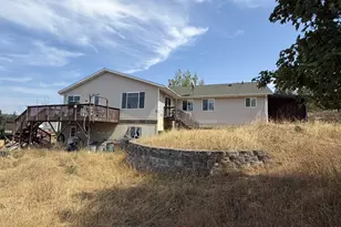 2067 Ridge Rd, The Dalles, OR 97058 - Photo 13