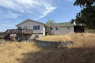 2067 Ridge Rd, The Dalles, OR 97058 - Photo 3
