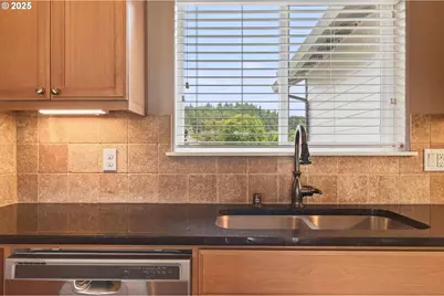 55 Monroe Dr, Cathlamet, WA 98612 - Photo 11